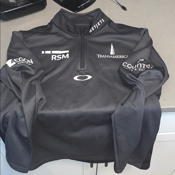 Oakley Other - Oakley golf pullover